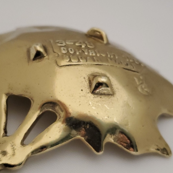 Vintage Soild Brass Sugar Maple Leaf Ashtray - Picture 10 of 16